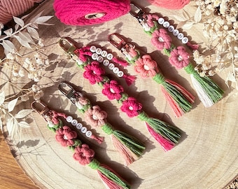 Makramee Schlüsselanhänger Blumen + Namen | 3 Größen | Personalisiert