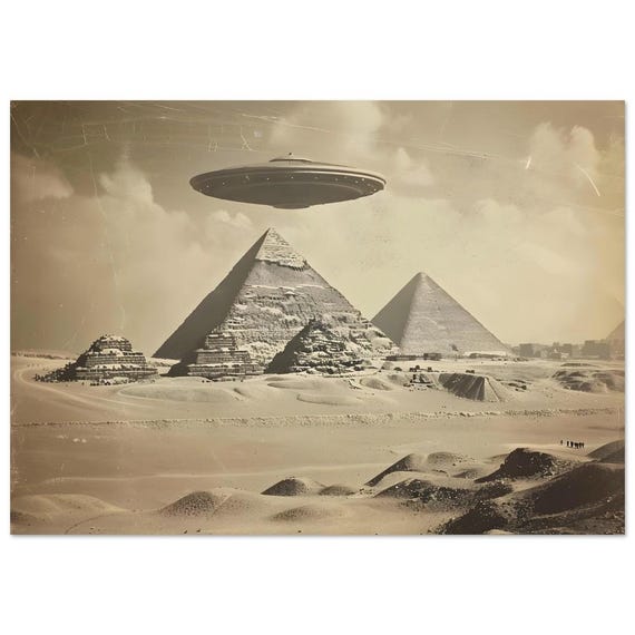 古代ピラミッドの壁画、エジプト上空のSF宇宙船、ヴィンテージ