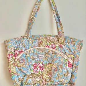 ★TOUT Y EST★ CUSHY REVERSIBLE TOTE BAGVIOLET SF22FACBG02VL Straw Bag | Squishee® Tote II | Eric Launched the First Bag