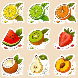 Könnte beinhalten: Neun farbenfrohe Fruchtsticker. Enthalten sind Zitrone, Limette, Orange, Wassermelone, Kiwi, Erdbeere, Kokosnuss, Birne und Pfirsich. Jede Frucht ist detailliert dargestellt, mit grünen Blättern und einem hellbeigen Hintergrund.