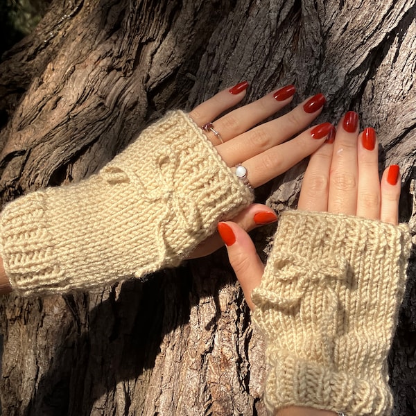 Beige Fingerless Gloves with a Ribbon