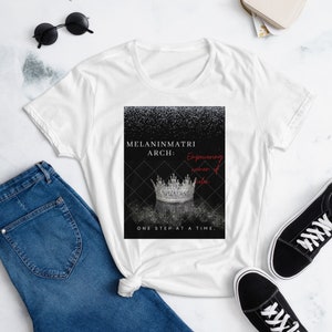 Women&#39;s short sleeve t-shirt