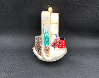 9/11 Memorial Hand‑Blown Glass Ornament – NYC Skyline Remembrance- Patriotic Ornament