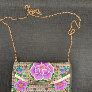 Cartera con bordado floral asiático, cartera de mano cosida a mano, bolso de mano con flores de colores, bolso étnico, estilo vintage