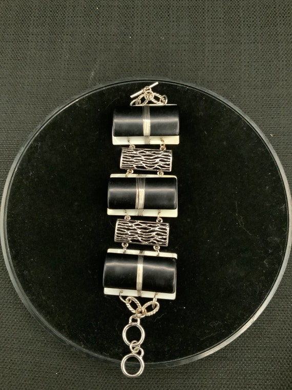 Grayson Stretch Silver Bracelet in Ivory Mother of Pearl main image 1