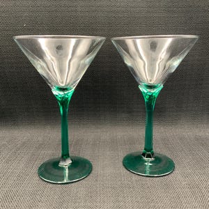 Green Stemmed Floral Martini Glass Set, Retro Barware, Flower Glass, Cocktail Glass, Vintage Drinkware, St Patty's Day Glasses