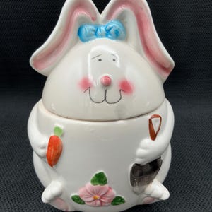 Vintage Bunny Lidded Jar: K&#39;s Collection Ceramic Cookie Container