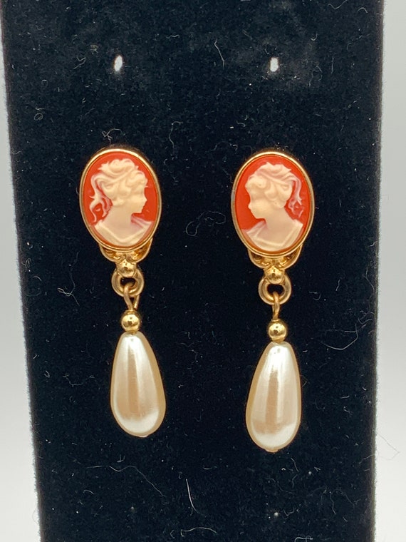 Vintage Cameo Earrings, Victorian Style Jewelry, … - image 1