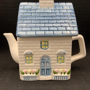 Ceramic House Teapot, Hand Painted Cottage Teapot, Adorable Tea House, Collectible Teapot, Cottagecore Kitchen Decor