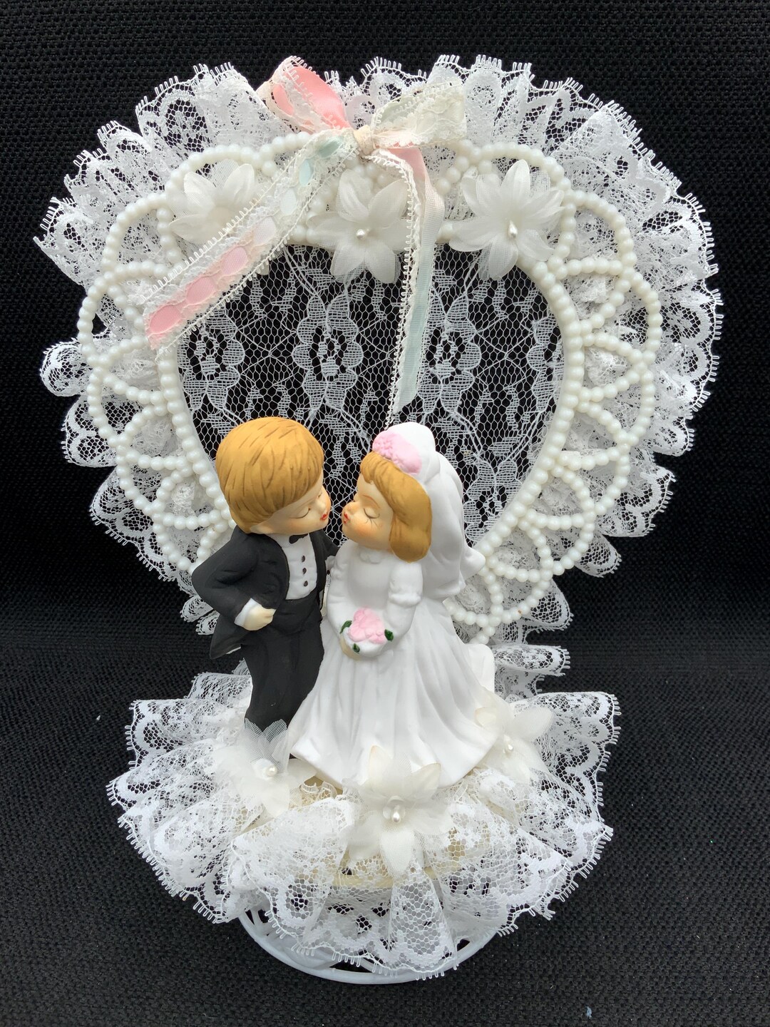 Vintage Bride and Groom Cake Topper- Lace Heart- 1987 Wedding Keepsake ...