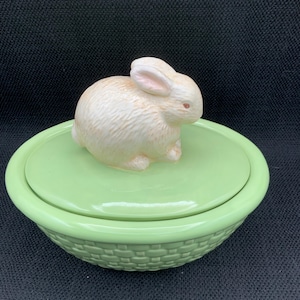 Vintage Hallmark Bunny Candy Dish, 1990s Ceramic Dish, Bunny Lid Trinket Dish, Collectible Home Decor, Easter Decor, Bunny Lid Dish