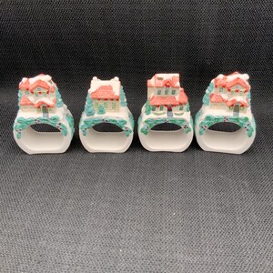 Pfaltzgraff Winterberry Napkin Rings: Christmas Holiday Table Decor,  Perfect Gift Idea