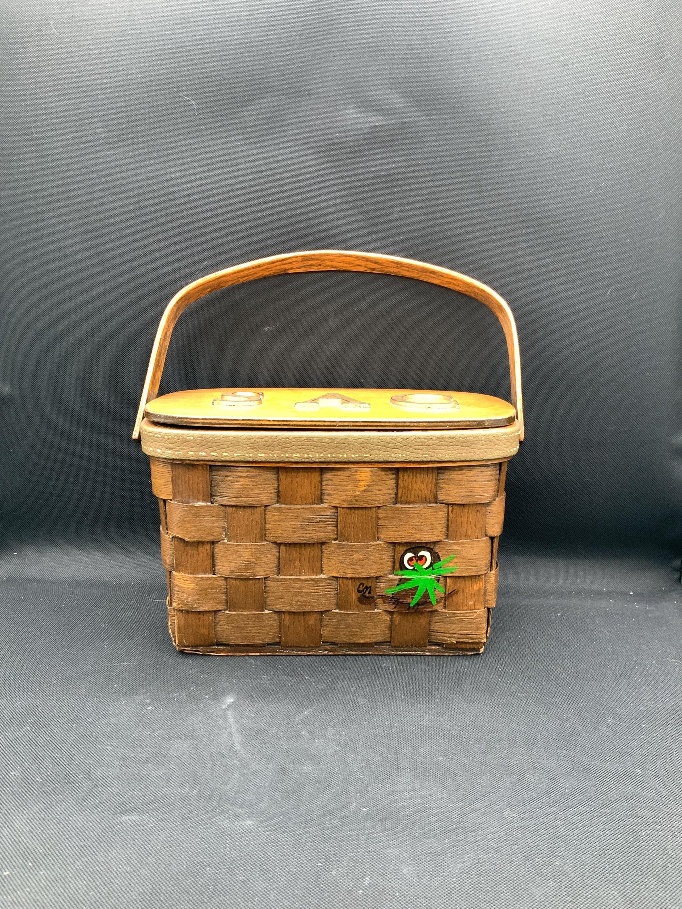 Retro Caro Nan Wooden Purse, Basket Weave Design, Vintage Handbag