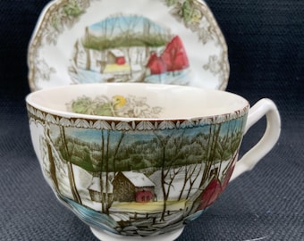 Johnson Brothers tekopp och fatset - Vänlig by - Ishusmönster - Engelsk transferware