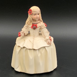 Vintage Giordano Di Pangano Girl Figurine, Collectible Figurine, Italian Art, Classic Home Decor, Gift for Collectors