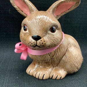 Vintage Ceramic Bunny Figurine: Retro Easter Decor