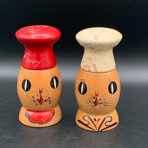 Vintage 1950s Salty & Peppy, Wooden Salt and Pepper Shakers, Retro Home, Kitchen Decor, Unique Gift, Collectible