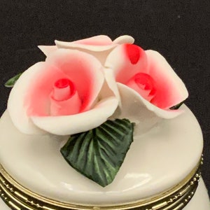 Ceramic Trinket Jewelry Box, Hand Painted Box, Boho Style Decor, Unique Gift for Her, Valentines Day Gift, Mothers Day Gift, Floral, Roses