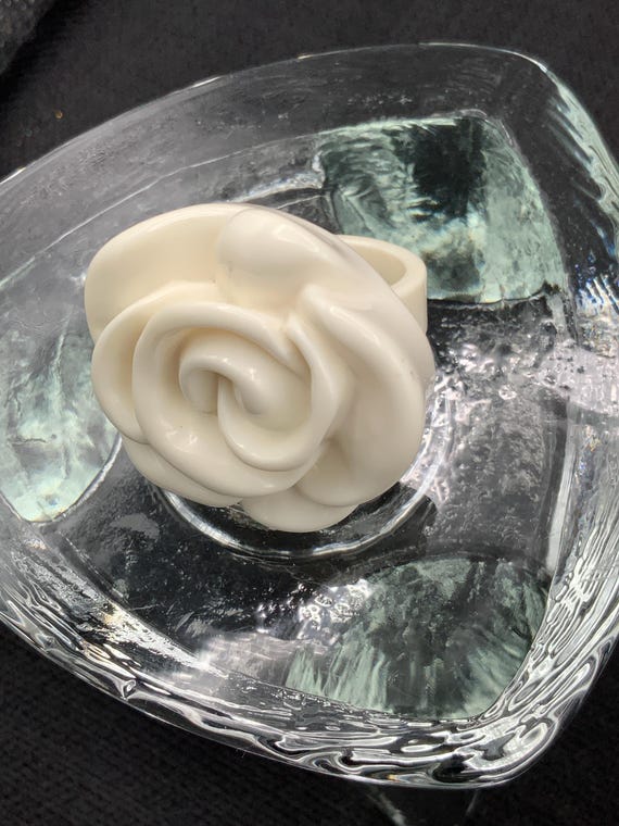 Lucite Acrylic Rose Ring, Milk-White Floral State… - image 4