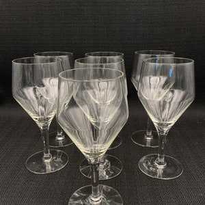 Vintage geätzte Weingläser, elegante Glaswaren, Barwagen Dekor, Wein-Liebhaber-Geschenk, geätztes Glas Set von sieben, Weingläser