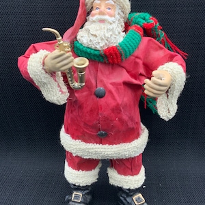 Old World Santa Figurine, Vintage Santa Claus Statue, Christmas Decor, Holiday Decoration, Festive Home Decor