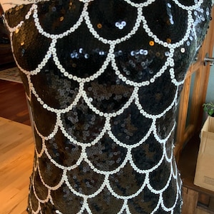 Sleeveless Sequin V-Neck Formal Dress, Holiday Gown, Evening Party Dress, Prom Gown, Special Event Dress