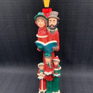Dickens Style Caroler Family Resin Figurine, Christmas Figurine Set, Holiday Caroling Decor, Classic Christmas Display