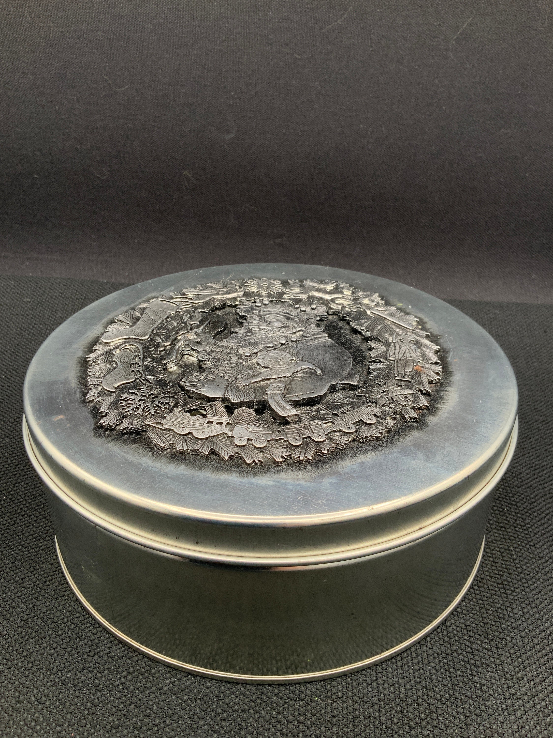 Vintage Metzke Christmas Pewter Cookie Tin, Santa Wreath Design Vintage Metzke Christmas Pewter Cookie Tin, Santa Wreath Design