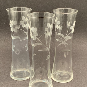 Etched Glass Bud Vase Trio: Floral Table Centerpiece