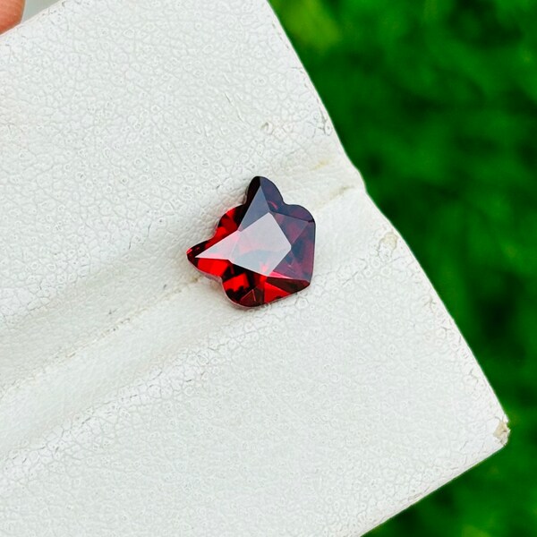 Natural Mozambique Garnet: 2 Carat Fancy Cat Cut Gemstone