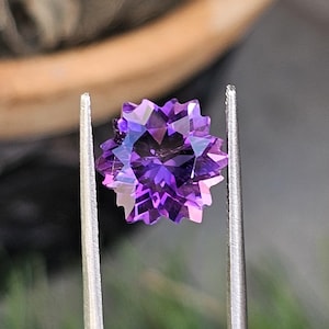 Natural African Amethyst Snowflake Cut ( Special Custom Cut ) Size 10.45×7.32 MM, Weight 4.55 Carat, Natural Inclusion, Amethyst for jewelry