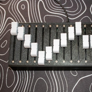 MIDI Controller 8-16x Faders | USB-C Computer DAW