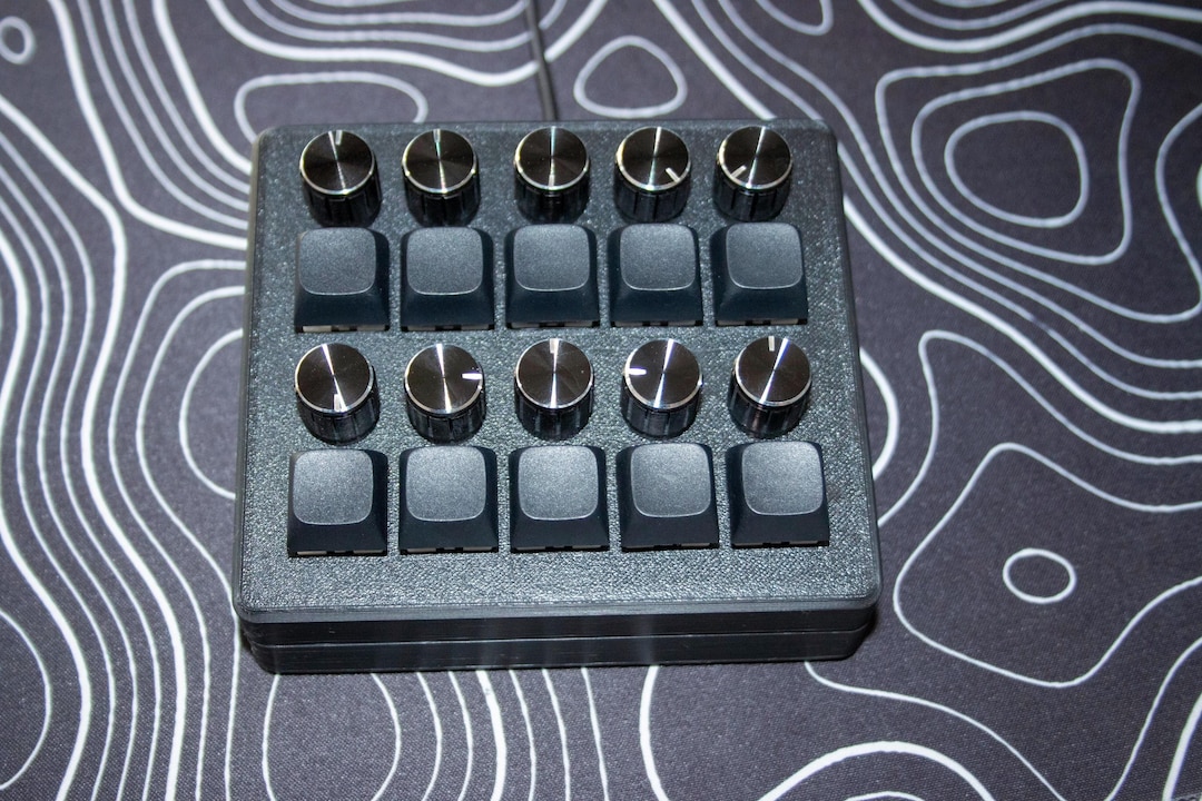 MIDI Controller Feather Wing | 10x Buttons | 10x Encoders | USB-C DAW ...