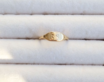 Signet Ring Gold | Waterproof | Tarnish Free Ring | Minimal Band | Gift For Her | Ring For Women | Statement Ring | Greek Ring
