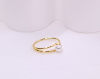 Gold Pearl Ring | Pearl Jewelry | Waterproof Ring | Minimalist Jewelry | Bridesmaid Gift | Gift For Her | Bridesmaid Proposal | Grandma Ring