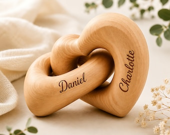 Op maat gemaakte houten oneindigheidshartsculptuur, gepersonaliseerd gegraveerd cadeau voor een stel, decoratie met eigen naam, jubileumcadeau voor hem of haar, huwelijksherinnering