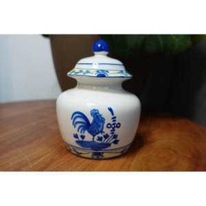 Almacén vintage de Boston con decoración de diseño de gallo pintado a mano