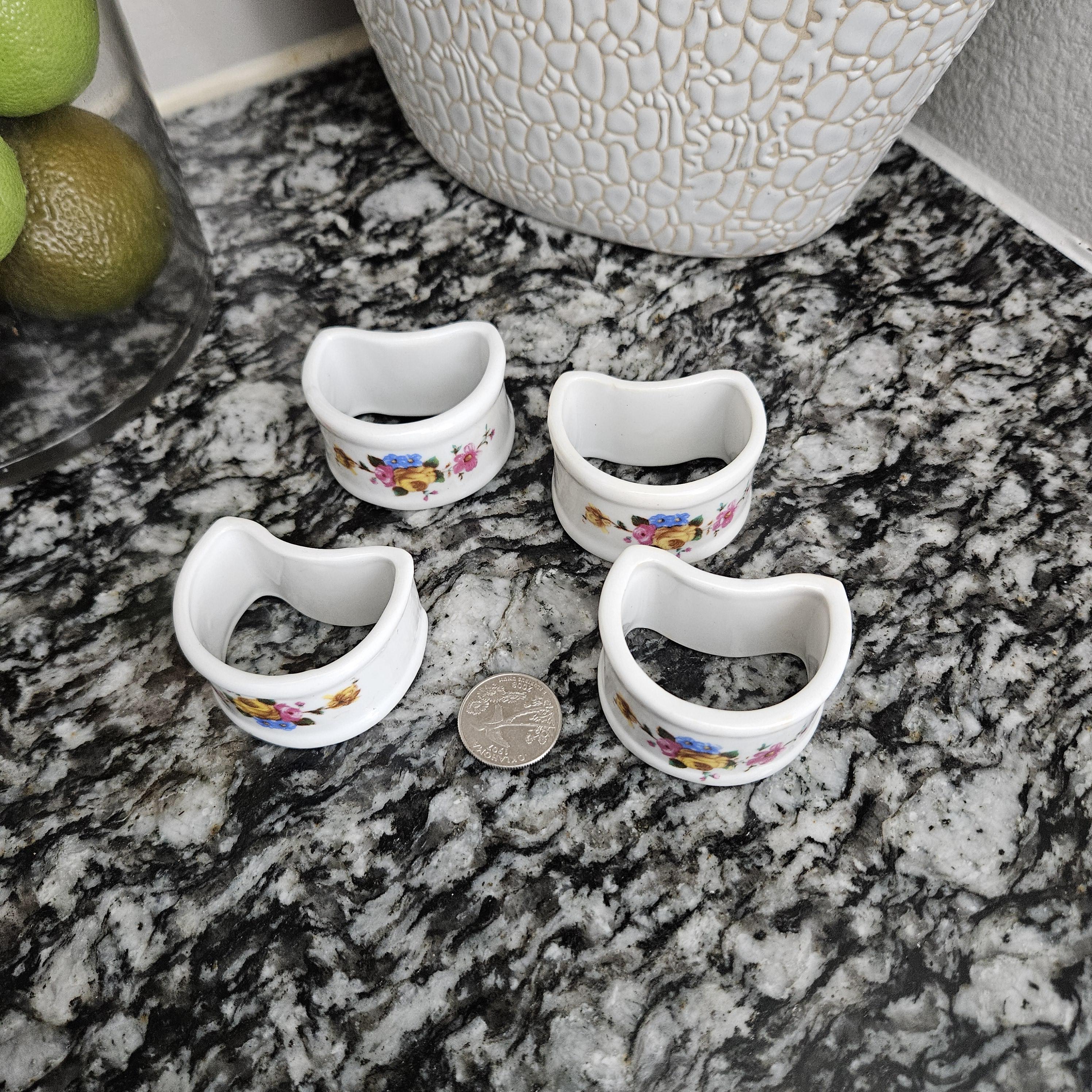 ヴィンテージ 4ピース 磁器 ナプキンリング セット 花柄 ローズ 花柄