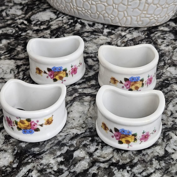 ヴィンテージ 4ピース 磁器 ナプキンリング セット 花柄 ローズ 花柄