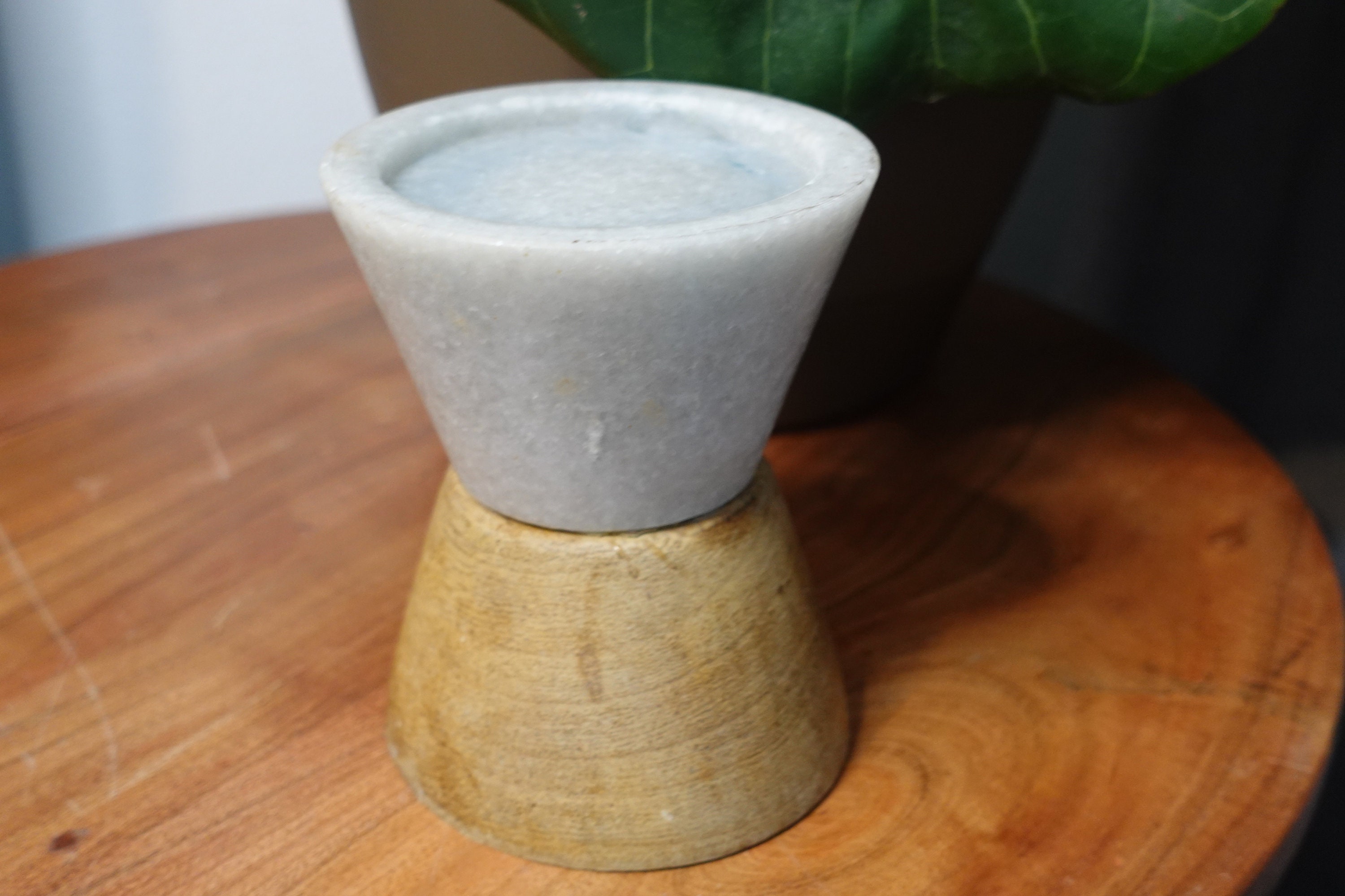 ヴィンテージの無垢大理石と木製のキャンドルホルダー - Etsy 日本