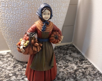 Vintage Sierra pacific Thanksgiving Pilgrim lady