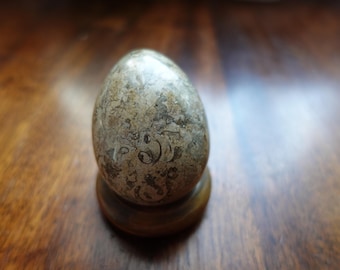 Vintage Polished Marble Egg with Stand: Brown Speckled Decor