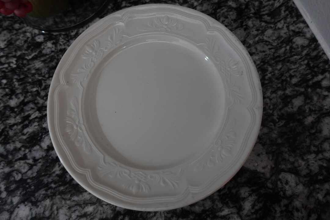 Lot De 4 Assiettes à Salade Festonnées Toile De Jouy - Motif Winter Wonderland - 8,75" - Neuf