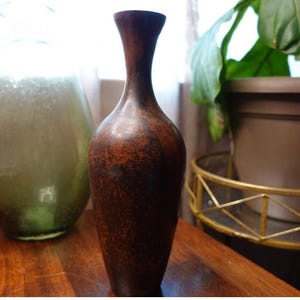 Vase à bourgeons rustique marron, petit vase décoratif, centre de table en métal
