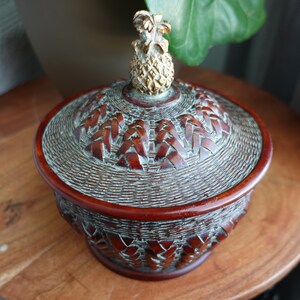 Hand Painted Dezine ceramic trinket box with a golden pineapple on lid