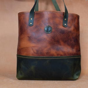 Leder Tragetasche „Forde“ Braun und Grün - Handgefertigte Italienische Eleganz, Geschenk für Sie