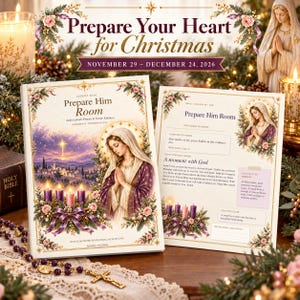 Pode incluir: Um livro devocional intitulado Prepare Him Room com uma ilustração de Maria e uma coroa do Advento na capa, ao lado de uma página aberta mostrando orações diárias, escrituras e reflexões para o período de 29 de nov a 24 de dez de 2026.