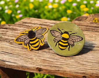 Glazed Clay Bee Watering Station: Garden Stake Bird Feeder