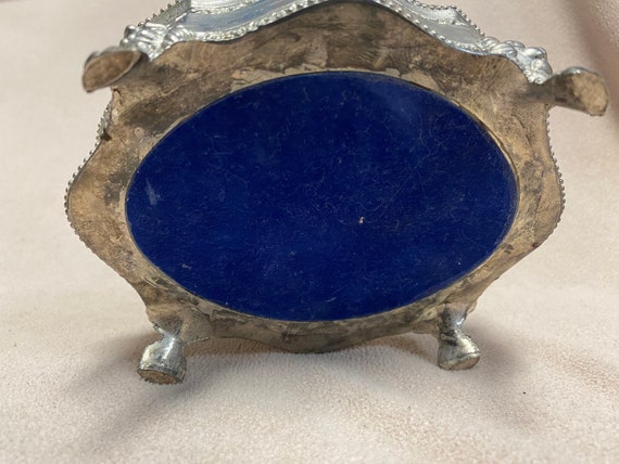 Metal jewelry box with blue velvet inside - image 7