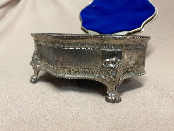 Metal jewelry box with blue velvet inside - image 2